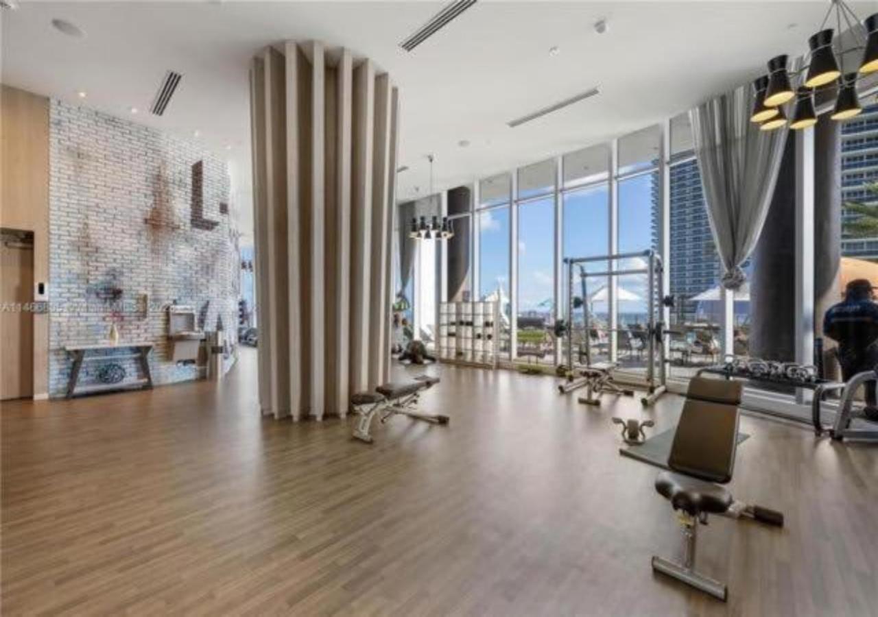 High Floor Corner 2 Bdr At Lyfe Resort Hollywood Dış mekan fotoğraf